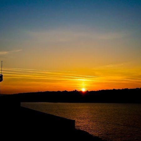 Youghal Esterno foto