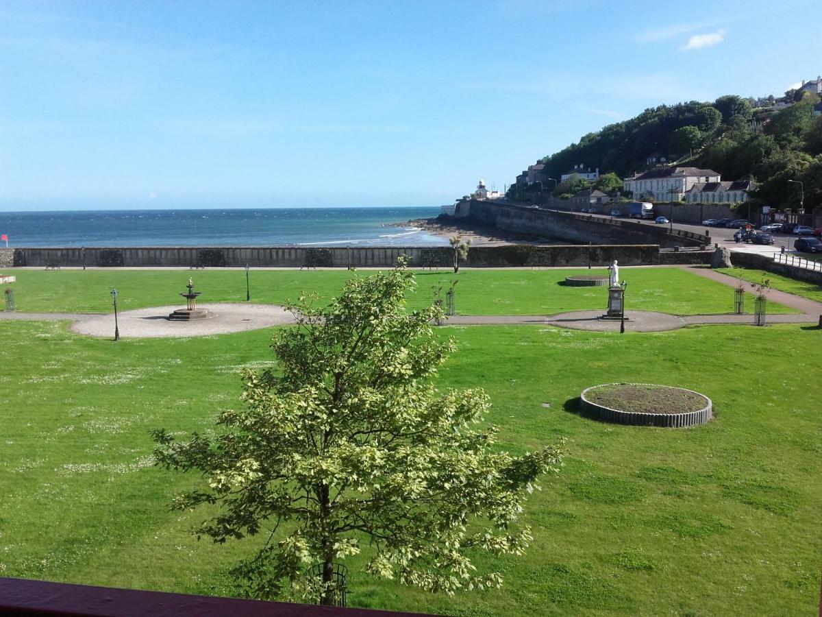 Youghal Esterno foto